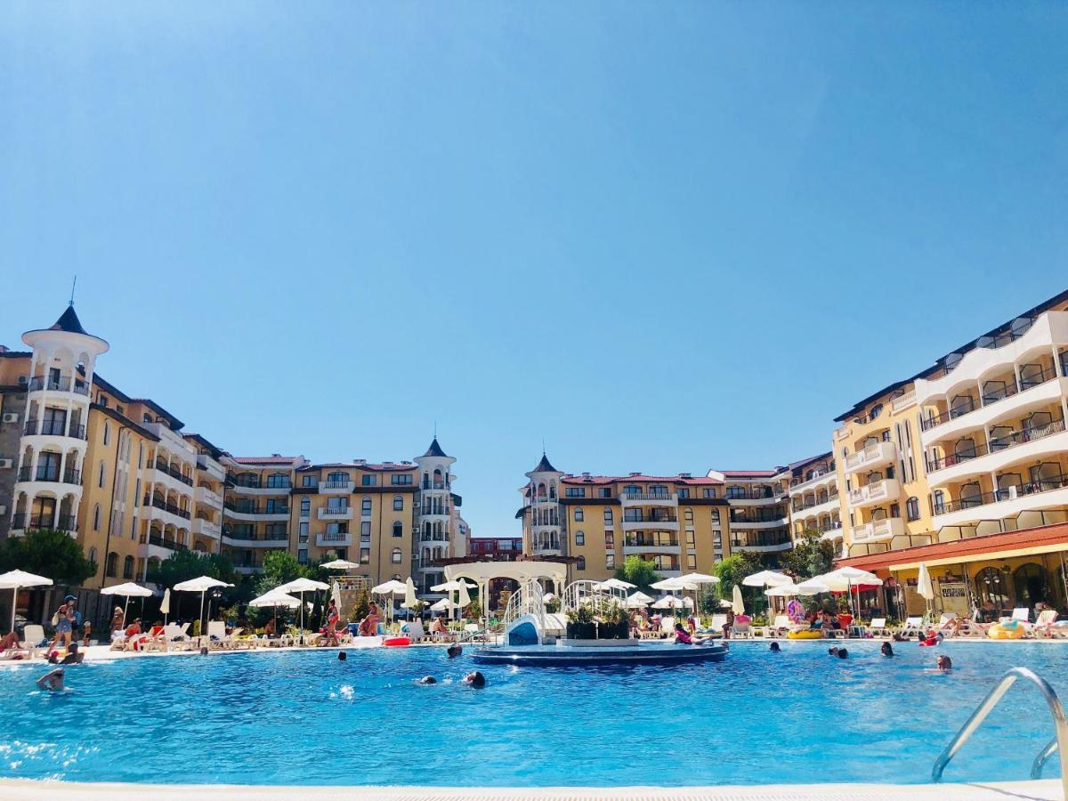 Royal Sun - Sunny Cove Apartment Pantai Sunny Bagian luar foto