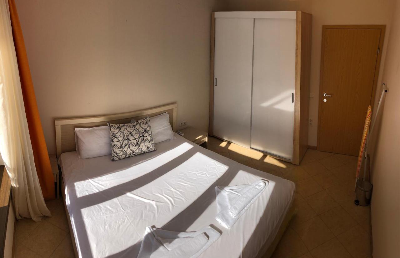 Royal Sun - Sunny Cove Apartment Pantai Sunny Bagian luar foto