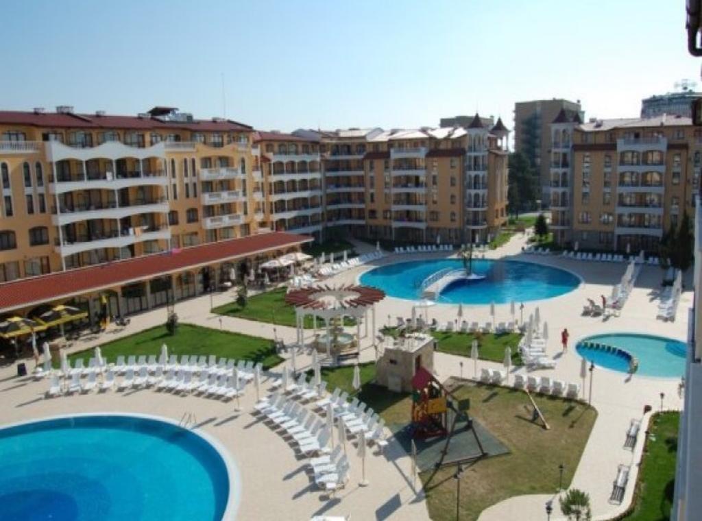 Royal Sun - Sunny Cove Apartment Pantai Sunny Bagian luar foto