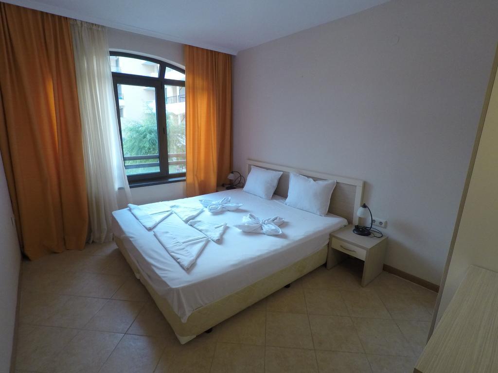 Royal Sun - Sunny Cove Apartment Pantai Sunny Bagian luar foto