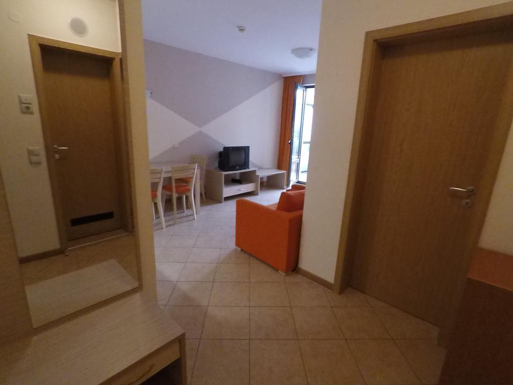 Royal Sun - Sunny Cove Apartment Pantai Sunny Bagian luar foto