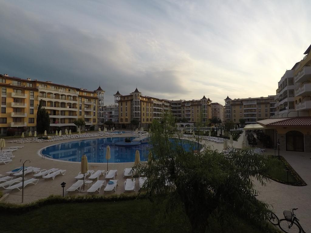 Royal Sun - Sunny Cove Apartment Pantai Sunny Bagian luar foto